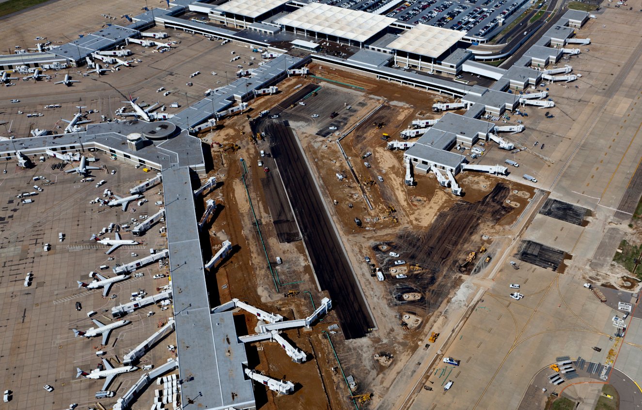 overhead-view-of-hydrant-fueling-system-installation-at-airport